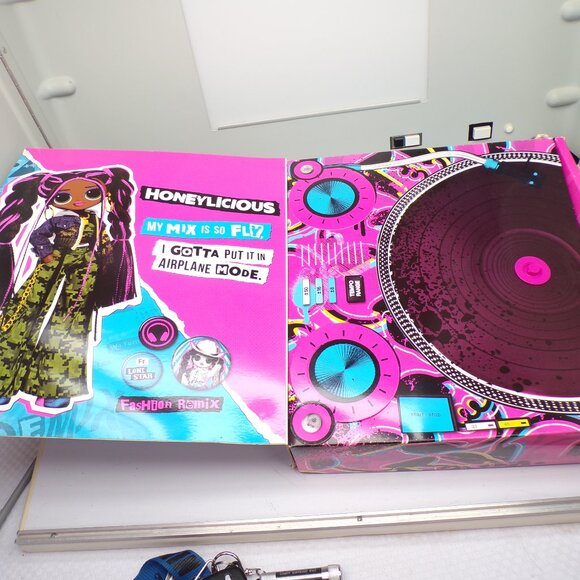 Honeylicious Bratz Doll - Picture 11 of 11